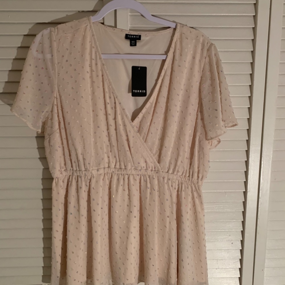 Torrid Dotted Babydoll Blouse size 00 - Picture 3 of 5